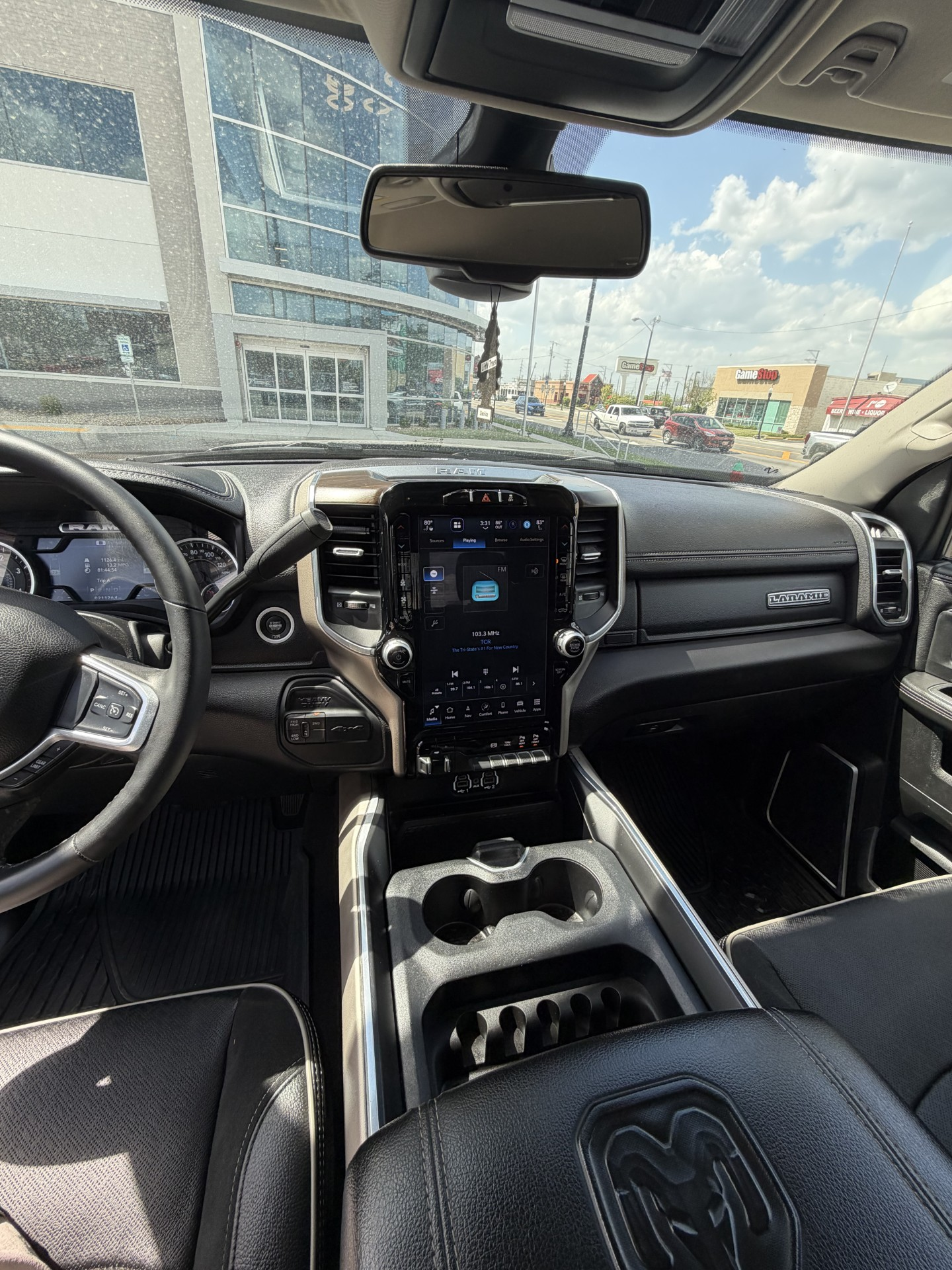 RamFrontDash